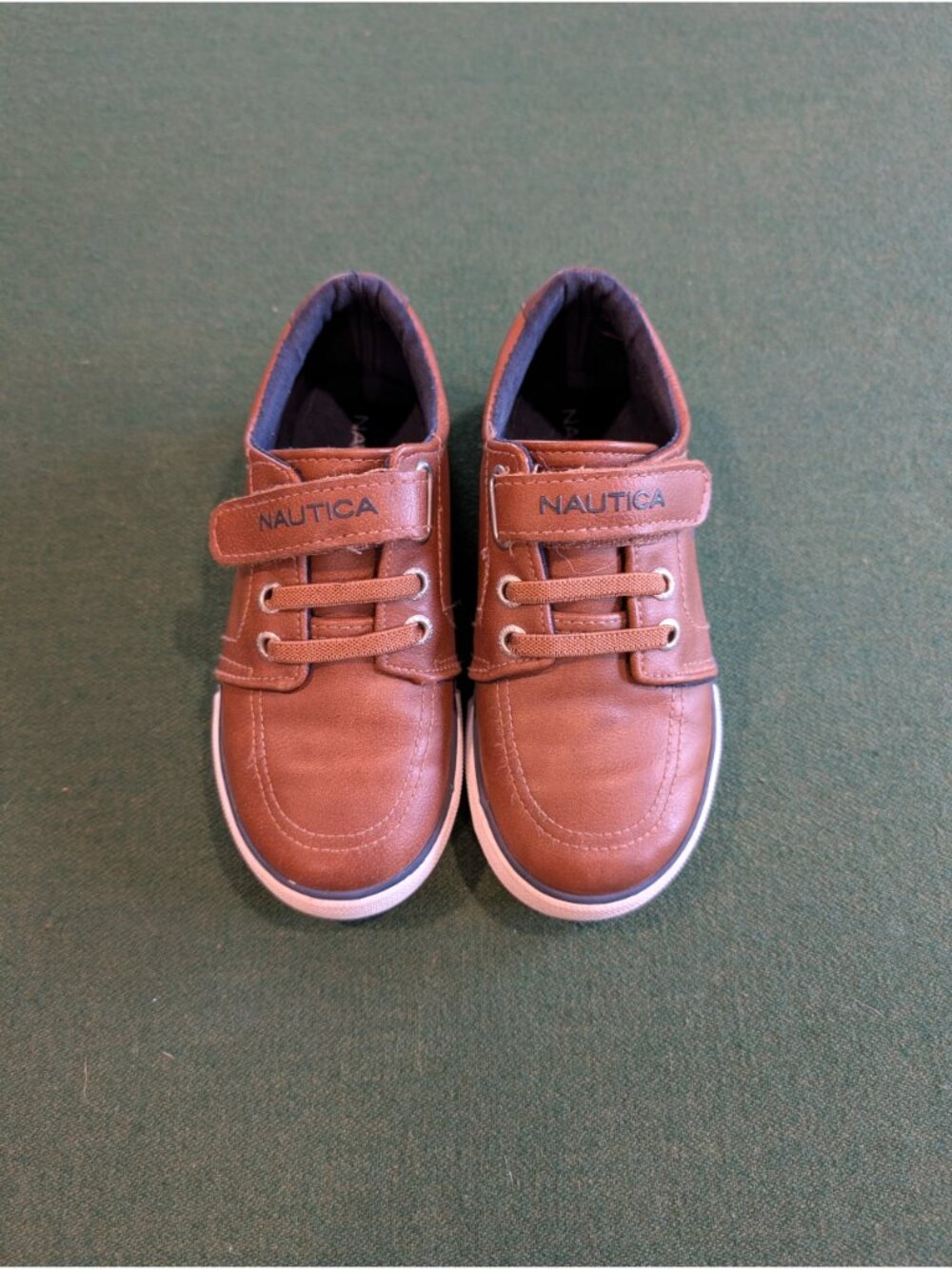 EUC Boy's Nautica Shoes Size 10 💙 - Picture 4 of 9
